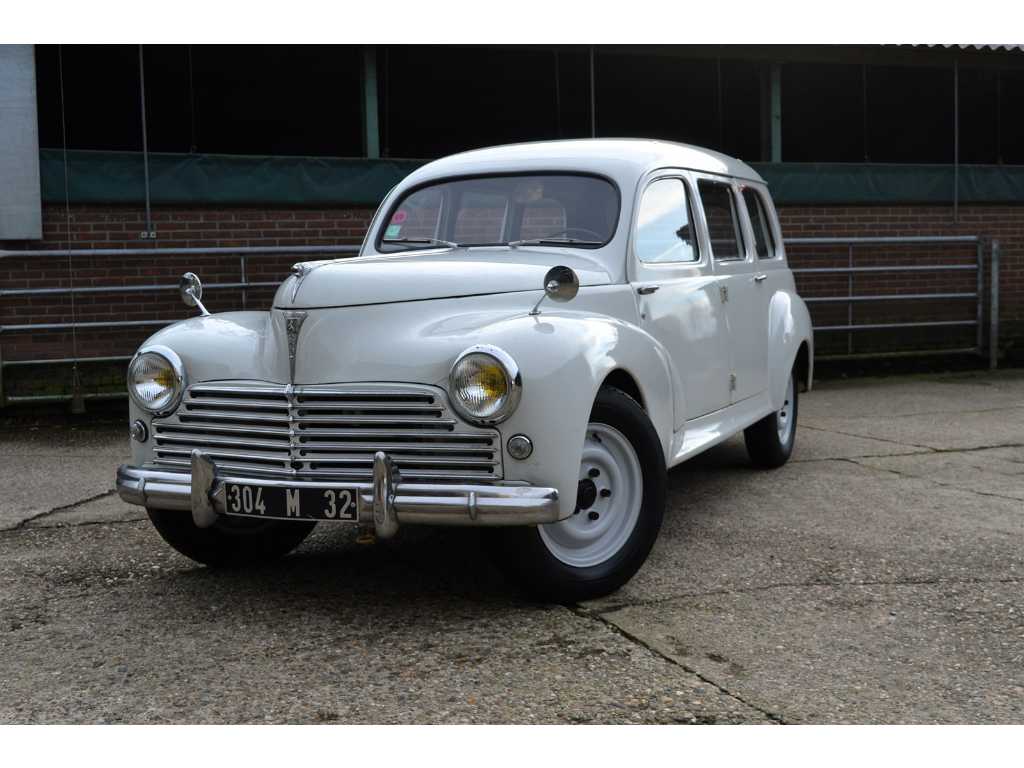 Famille Peugeot 203 | Année 1952 | Inscription FR | 