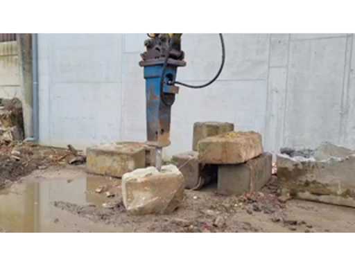 19271472-796d-4f64-bef4-537b88caf276.mp4