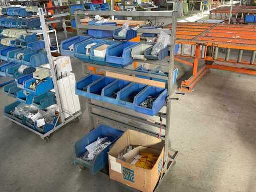 Overtoom Verrijdbare bakkenstelling met inhoud