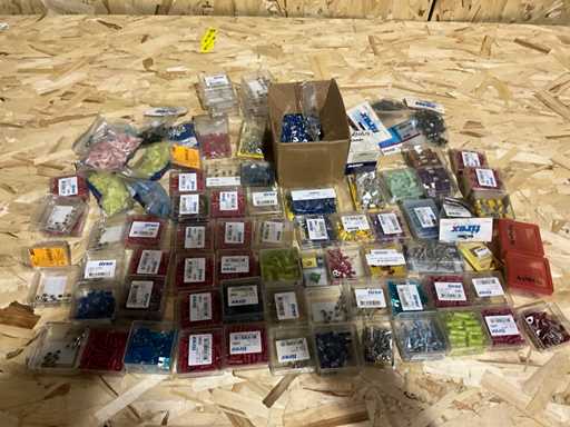 Partij Tirex accupoolklem, zekering, kabelschoenen en toebehoren