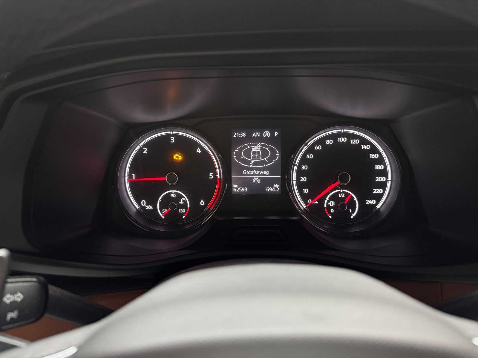 Volkswagen Transporter T6 VIP California Kampeerwagen 180pk 2021, HFF-38-X