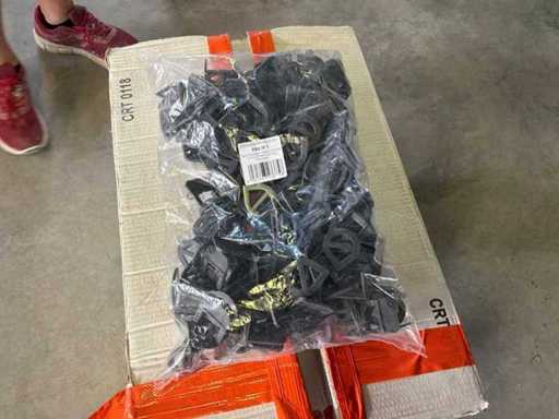 Cable clamps (14x)