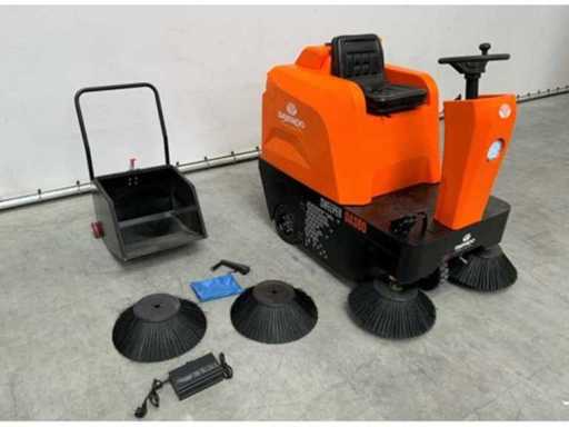 2024 Daewoo DAS 80 Opzit veegmachine