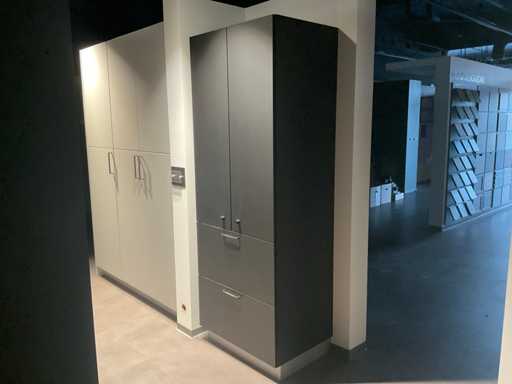 Kvik – Garderobenschrank