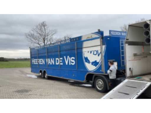 e96f8247-2505-48e2-abce-8b3c612696d4.mp4