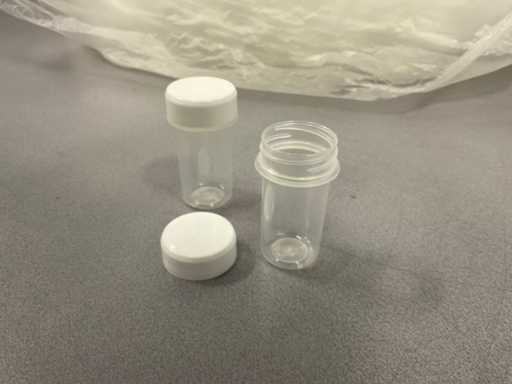 Charge von Laborgläsern