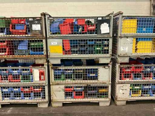 Lattice box with contents(2x)