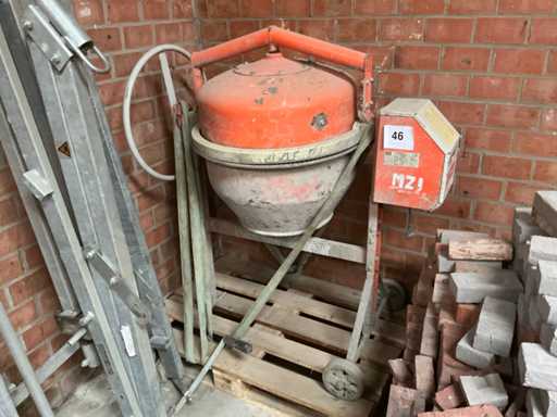 Altrad B150 Betonmolen