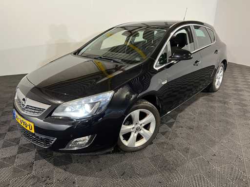 Opel  Astra  1.4 Turbo Cosmo, PP-898-D