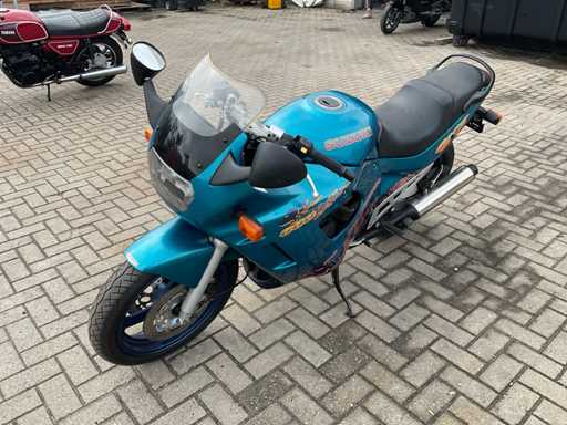Suzuki Gsxf GN72A Motorrad