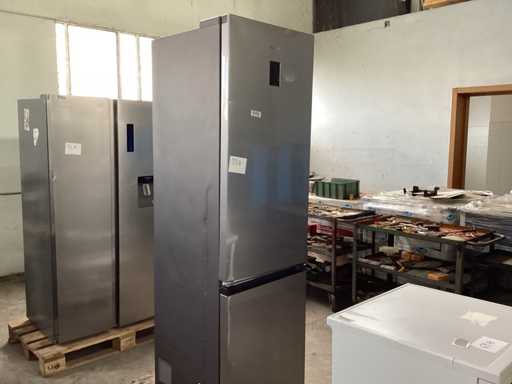 SAMSUNG Refrigerator