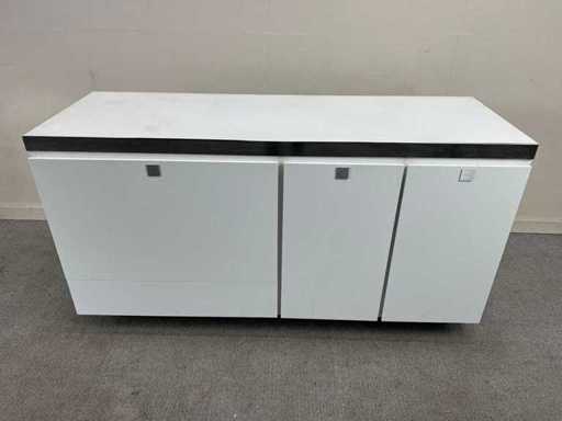 Multifunctional sideboard with built-in Fisher&Paykel frigo - Sideboard