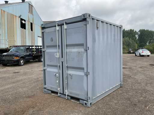 Storage container