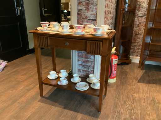 Servizio da tè inglese Royal Albert, Cambridge Garden, Royal Canterbury (17x)