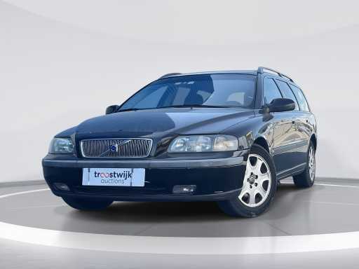 Volvo V70 2.4 Comfort Line Car 2001 | 50-GR-HB