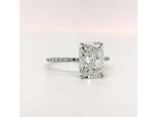 14 Karaat witgouden ring met 2,10 ct. diamant