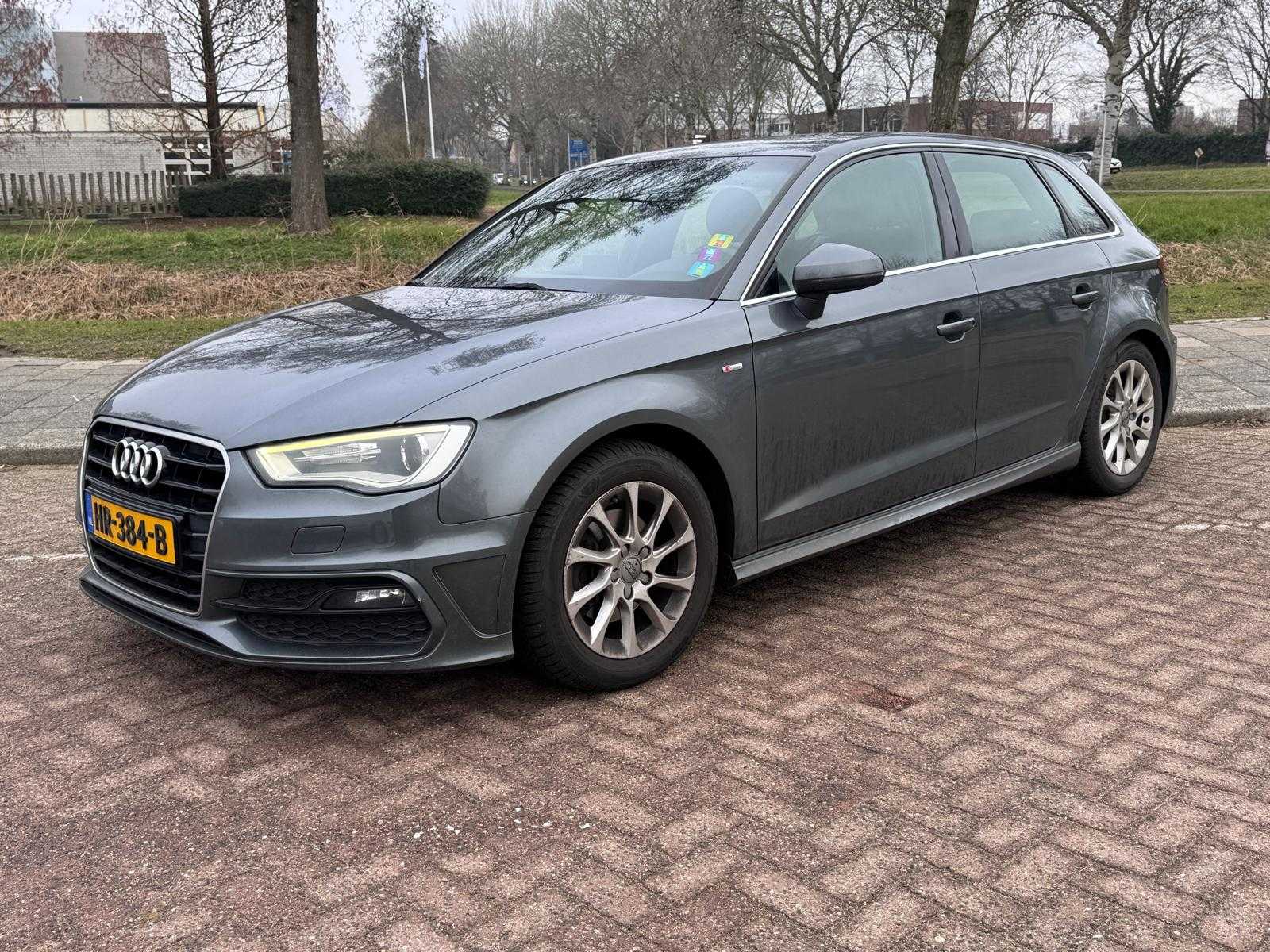 Audi A3 Sportback 1.2 TFSI Ambition Sport Edition Automatic; HR-384-B