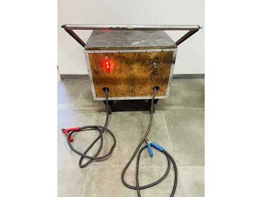 BOOSTER - BATTERIE - Chargeur de batterie