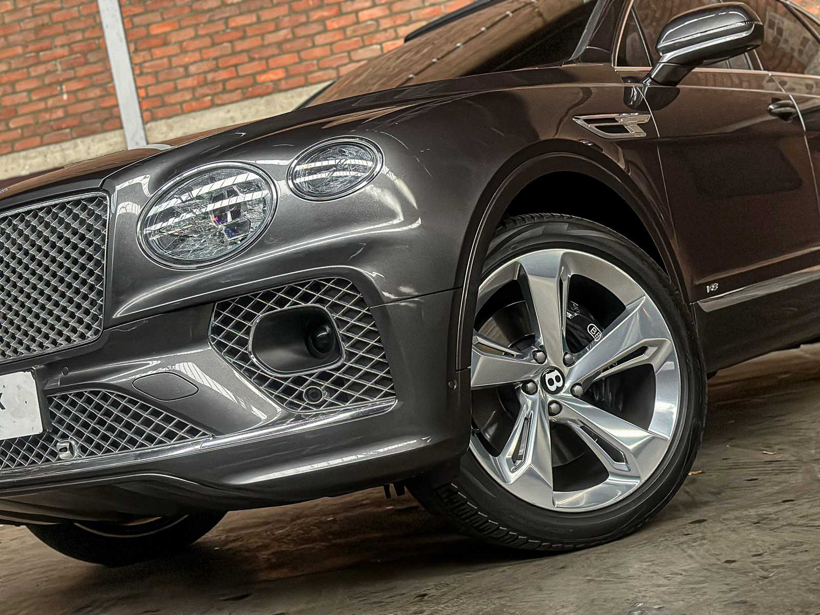 Bentley Bentayga 4.0 V8 First-Edition 550pk 2021