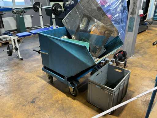 SWARF TIPPING CONTAINER