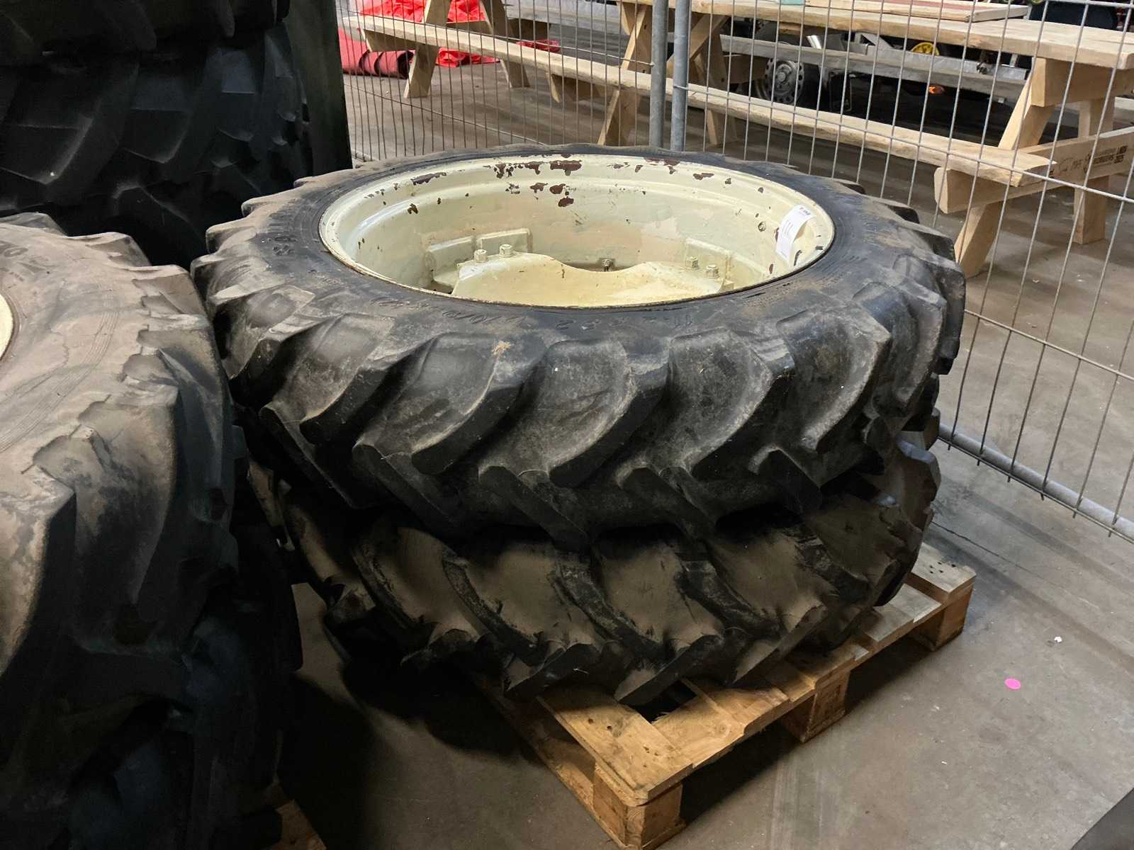 Tractor wheel culture