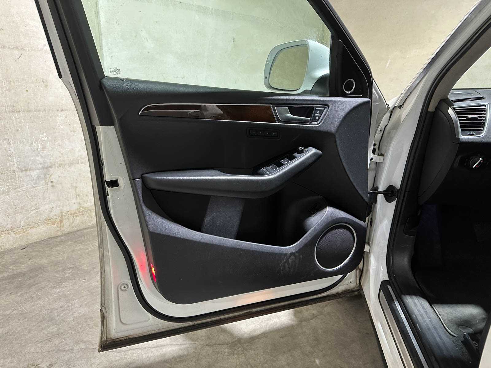 Audi Q5 3.2 FSI V6 Quattro Pro Line 269pk 2010, J-936-ZV