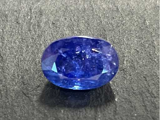 Pierre précieuse tanzanite naturelle 18,36 carats