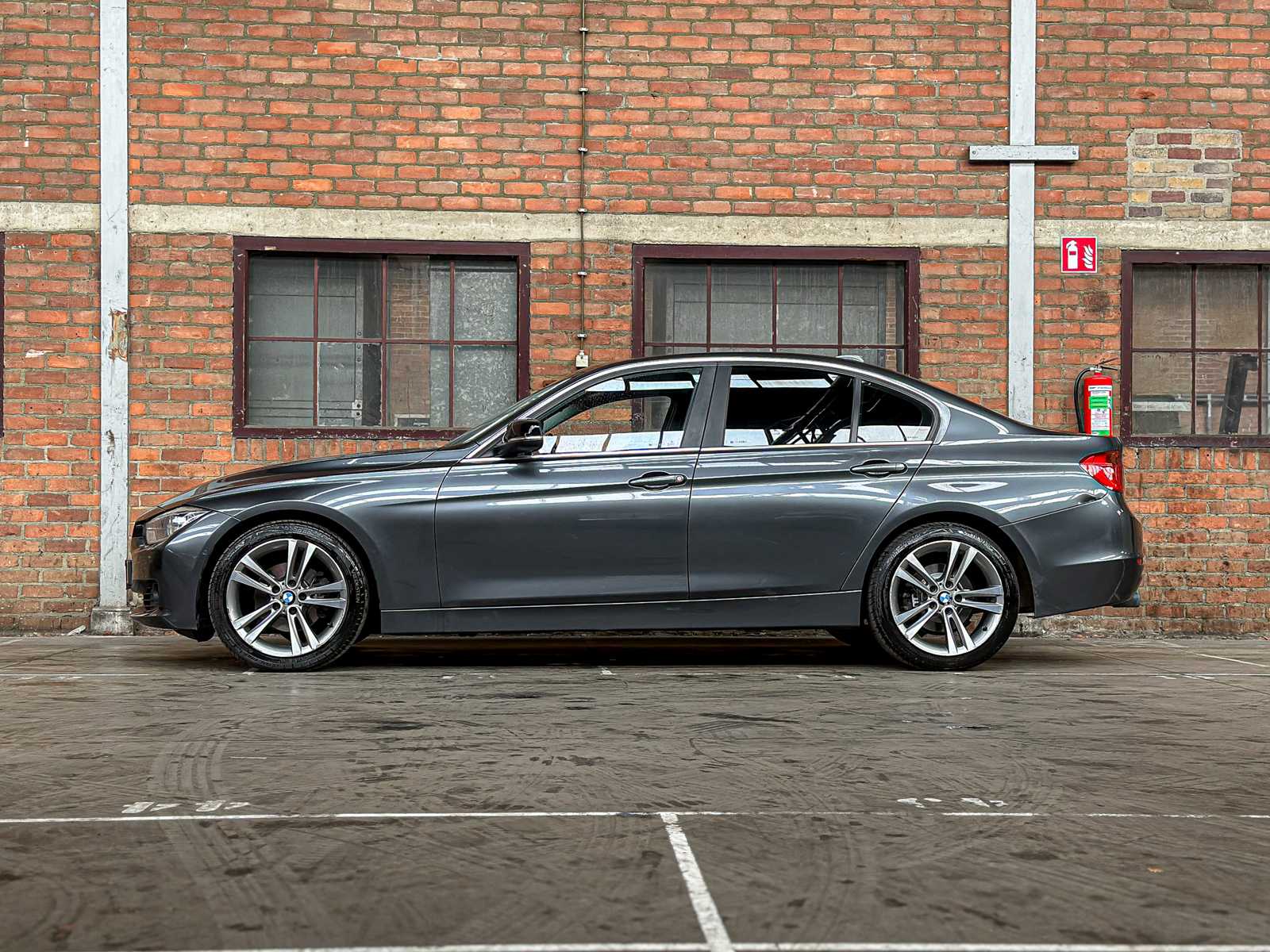 BMW 320i High Executive 184pk 2012 3-serie, 75-XGB-4