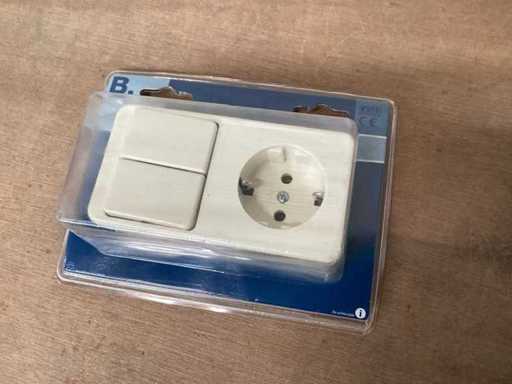 Combinaison Berker montée en surface, mise à la terre (23x)