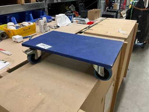 Tavola rotolante con 4 ruote girevoli 60x35 cm