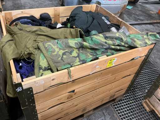 Various NL Army Clothing