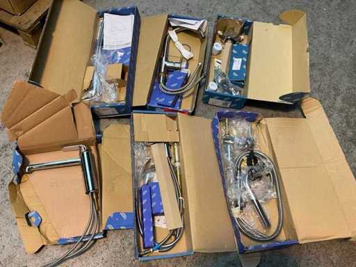 Verschiedene Grohe-Wasserhahnteile