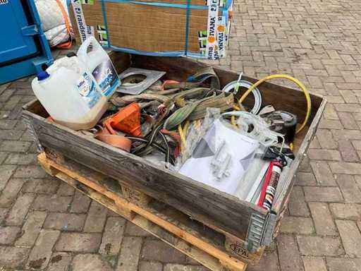 Palettes variées - Divers matériaux de construction