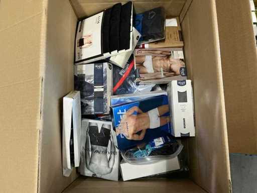 Lot de lenjerie intimă variată (22x)
