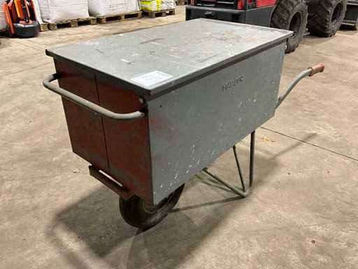 Matador Baking Wheelbarrow