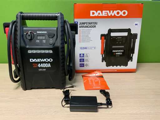 2025 Daewoo DAJSL1200 Jumpstarter 12/24v