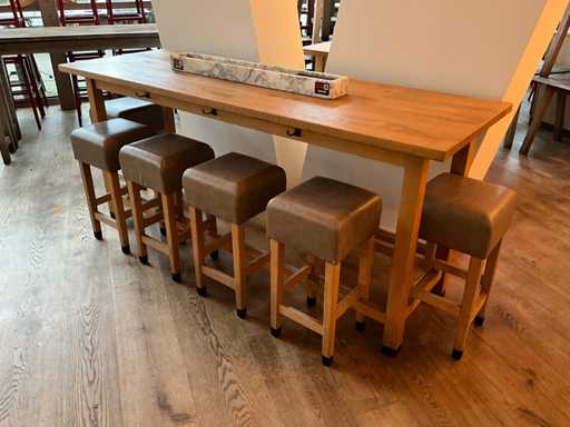 Hutten - Bartafel met marmeren opbouw