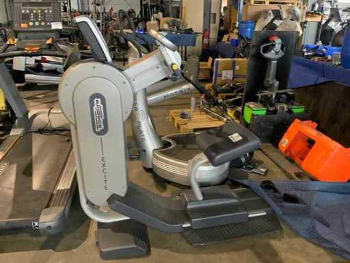 Technogym Top Excite 700 à elliptique