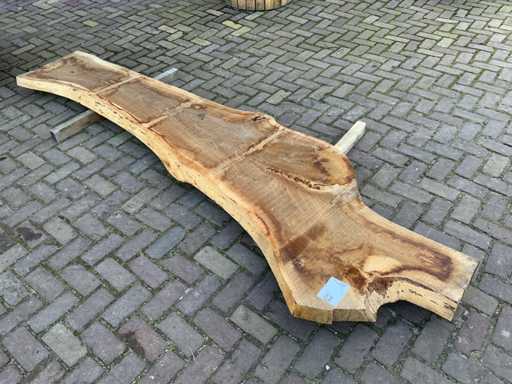 Blat de masă cu trunchi de copac