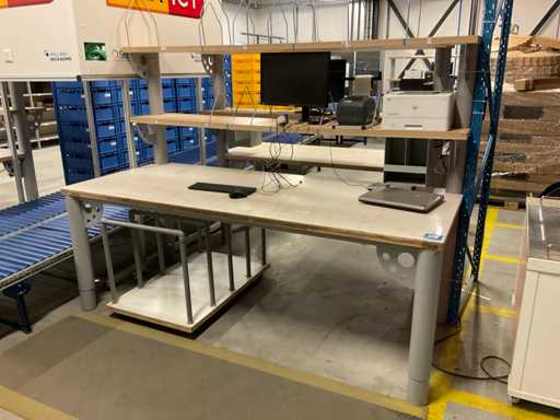 Complete double workstation