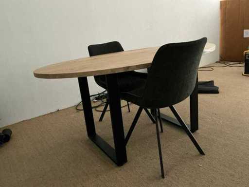Tafel en stoel x2