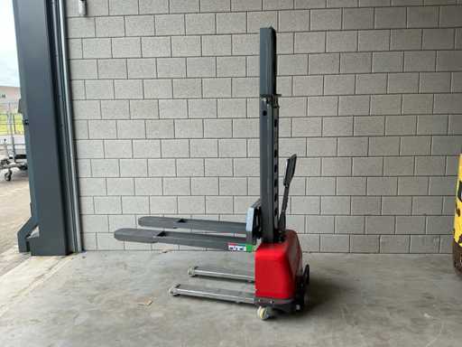 2025 HCL Hcl500 Takeaway-Stacker