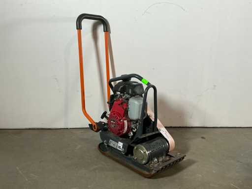 Altrad Belle PCLX 320 Compacteur à plaques vibratoires 11 kN essence 2015