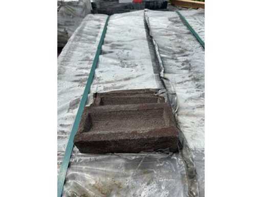 RIJSWAARD BLACK MANGANESE 210X100X65 1 PAL +/- 200PCS