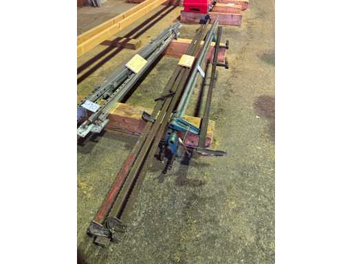   Item rafter clamping