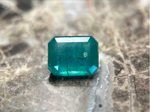 Emerald 3.87 carat natural emerald