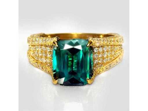 Luxury Ring in Natural Bluish Green Tourmaline 4.93 carat in 18k yellow gold