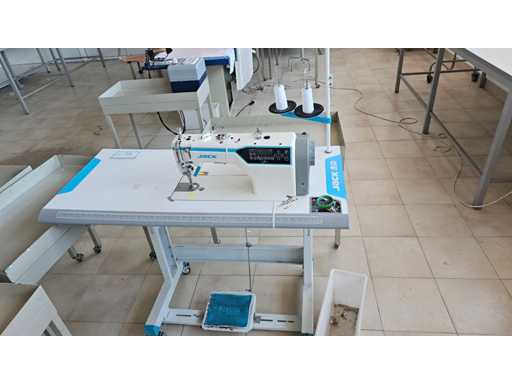 JACK A4E Przemysłowa maszyna do szycia • Jack • A4E