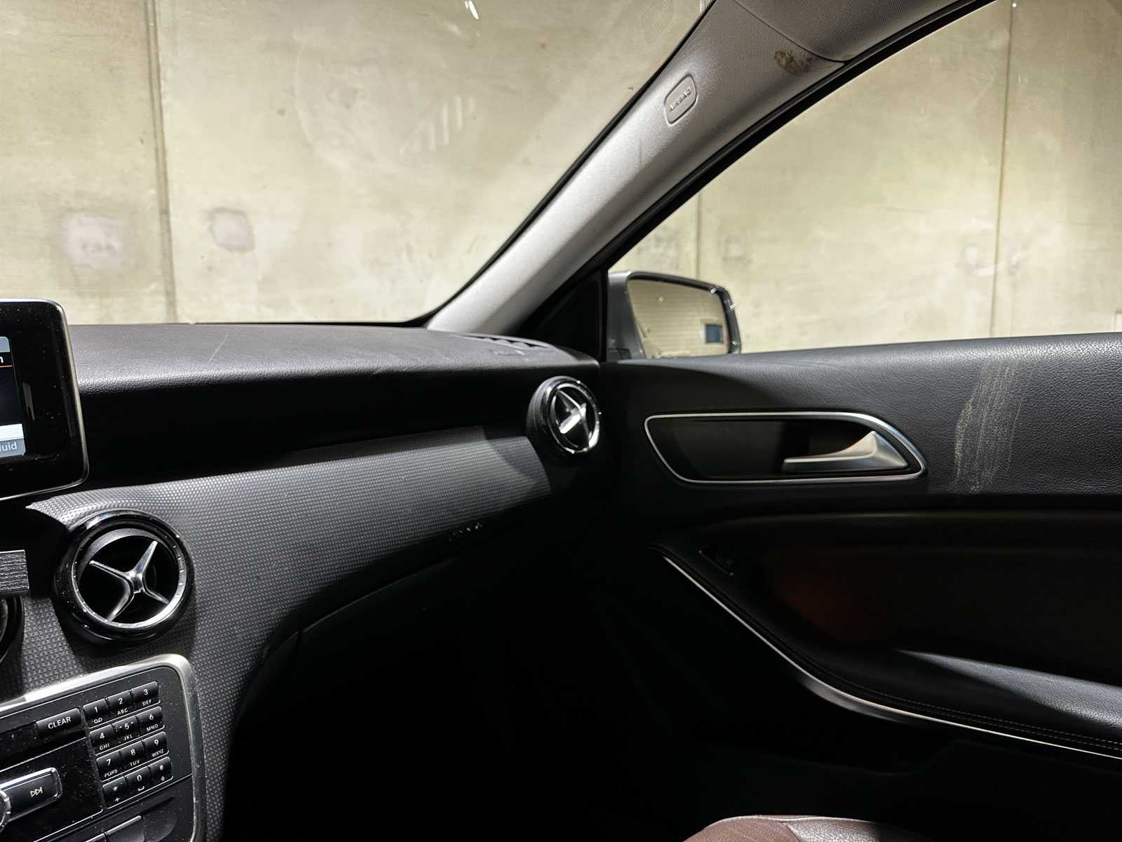 Mercedes-Benz A180 4U3 A-klasse 121pk 2013 (Origineel-NL), 8-SRR-41