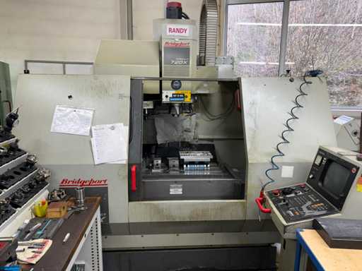 Centrul vertical de prelucrare CNC BRIDGEPORT INTERACT 720X H